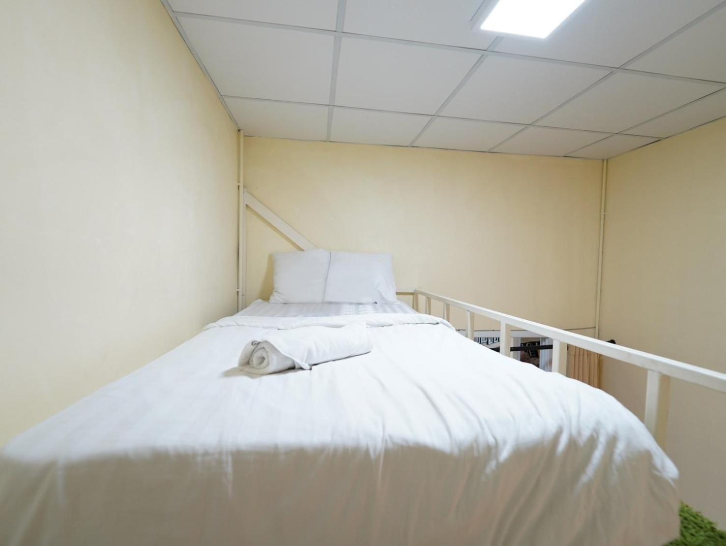 Ez Sleep @ Ratchada 19 Vandrehjem Bangkok Eksteriør billede